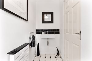 Guest WC- click for photo gallery